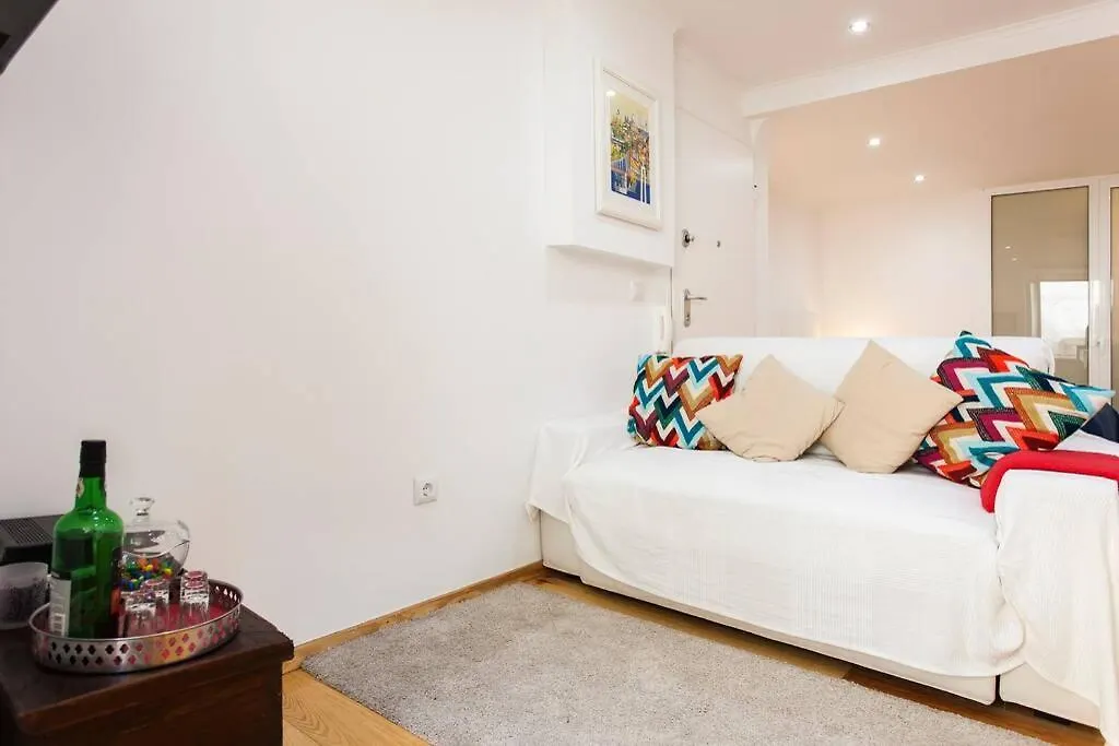 Charming Studio In Mouraria Lisbon Portugal