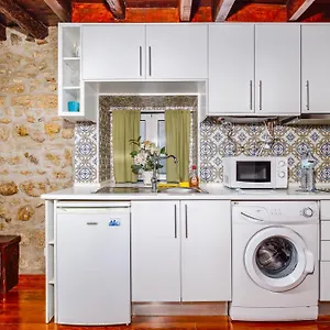 Medieval Apartament Alfama-center Apartment