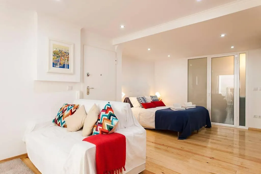 Appartamento Charming Studio in Mouraria Lisbona